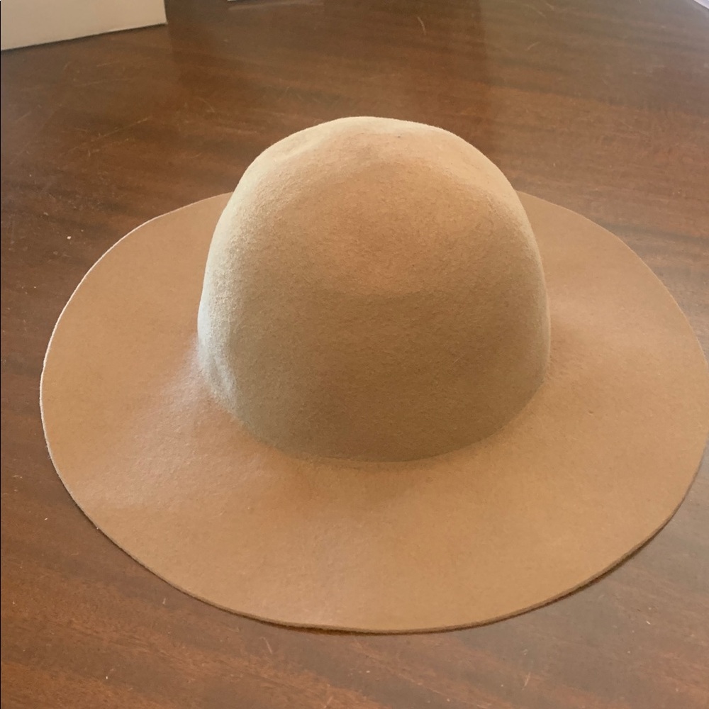 Hat Attack Classic Beige Hat